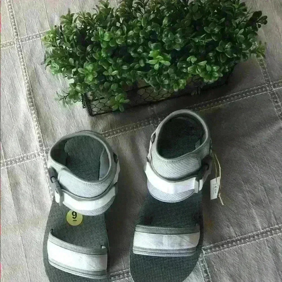 TEVA WOMEN'S INDIO SANDAL ANKLE WRAP GREY SZ 9 - Picture 11 of 12